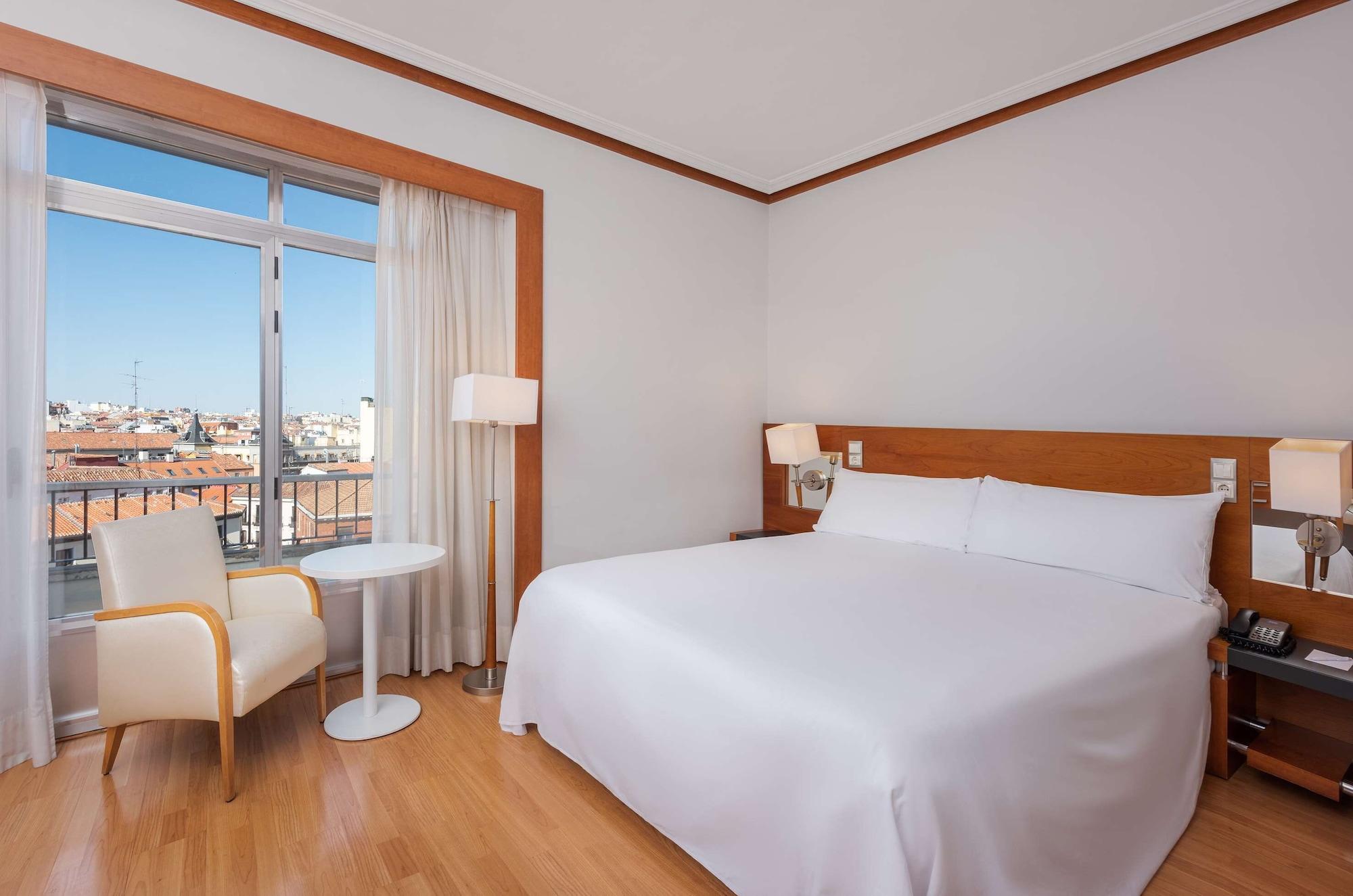 Hotel Madrid Plaza de España, Affiliated by Meliá Esterno foto