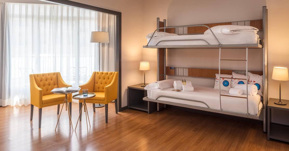 Hotel Madrid Plaza de España, Affiliated by Meliá Esterno foto