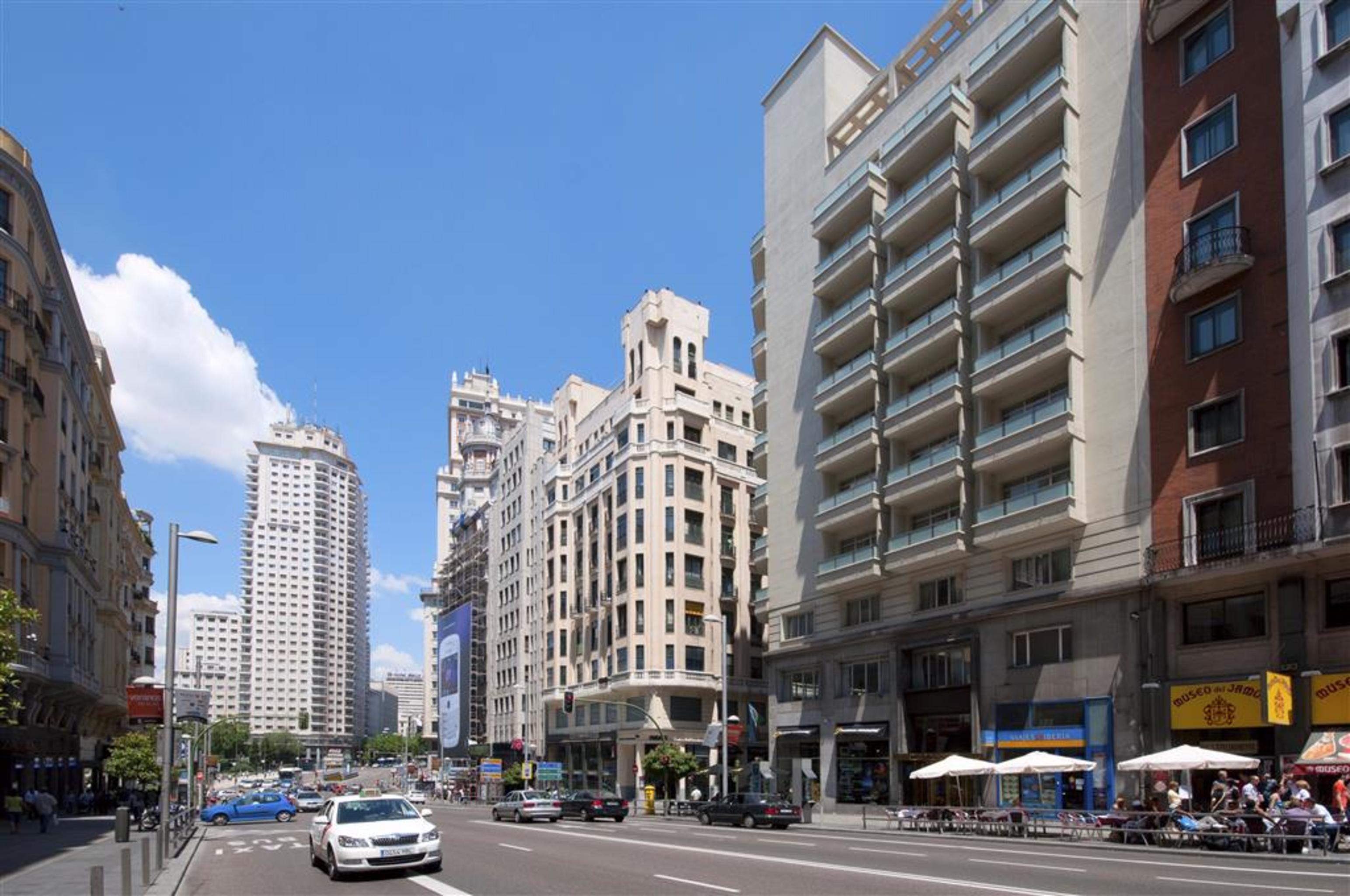 Hotel Madrid Plaza de España, Affiliated by Meliá Esterno foto
