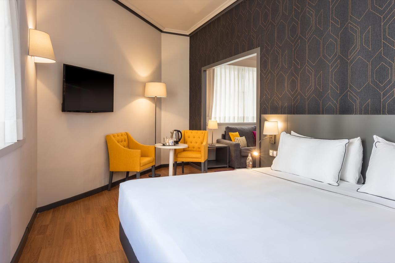 Hotel Madrid Plaza de España, Affiliated by Meliá Esterno foto